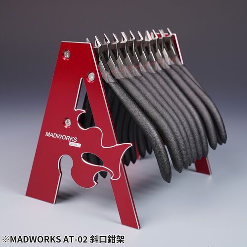 MADWORKS NIPPER STAND ANODIZED RED